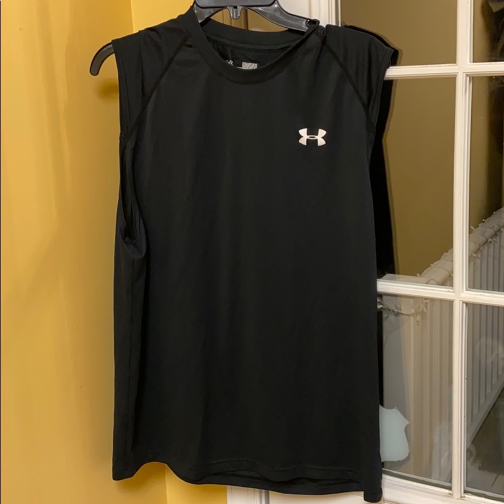 Men’s under Amour workout tank top